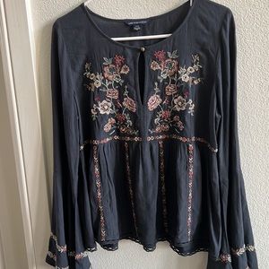 American Eagle  floral top